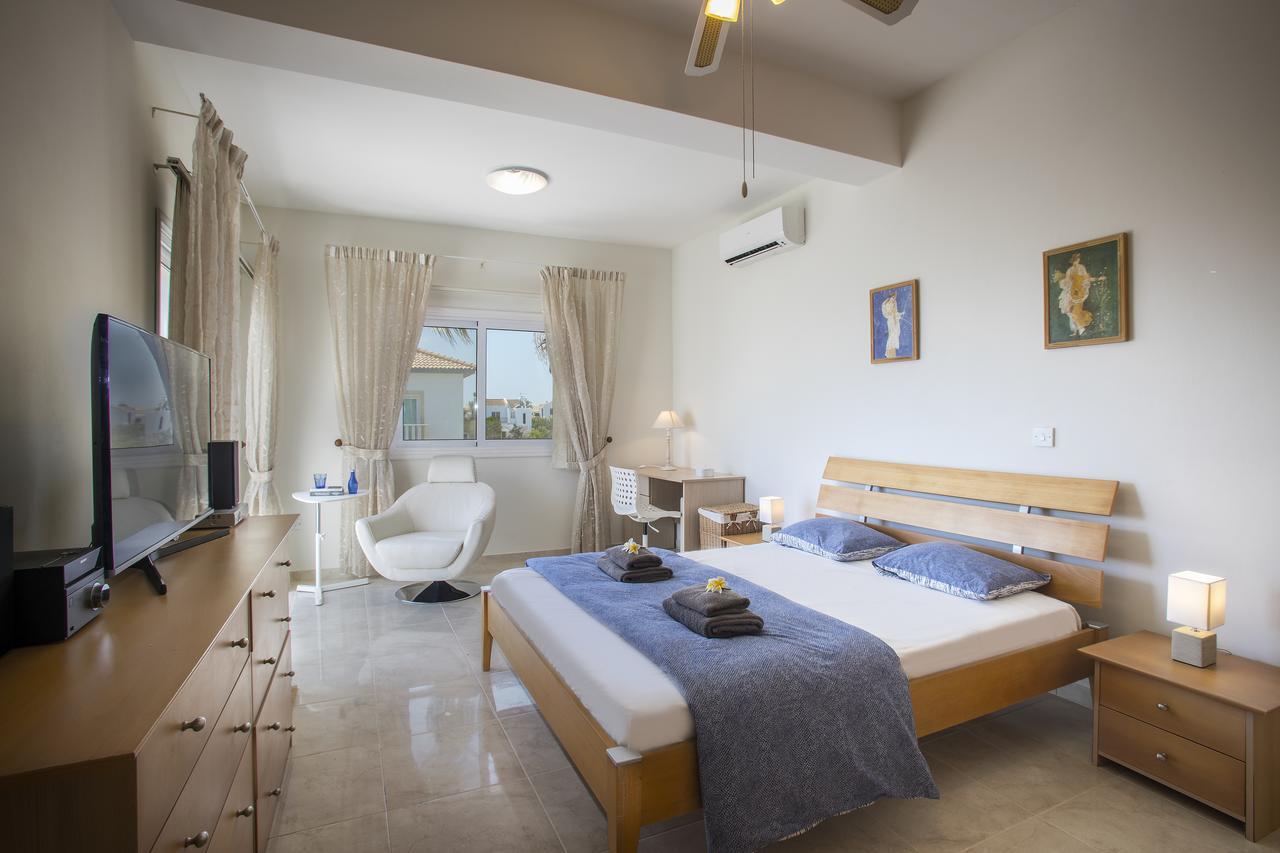 Villa Elias Айя Напа Екстериор снимка