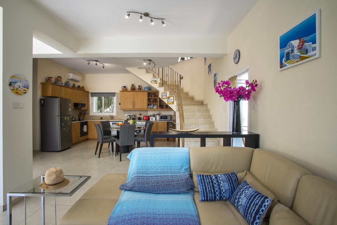Villa Elias Айя Напа Екстериор снимка