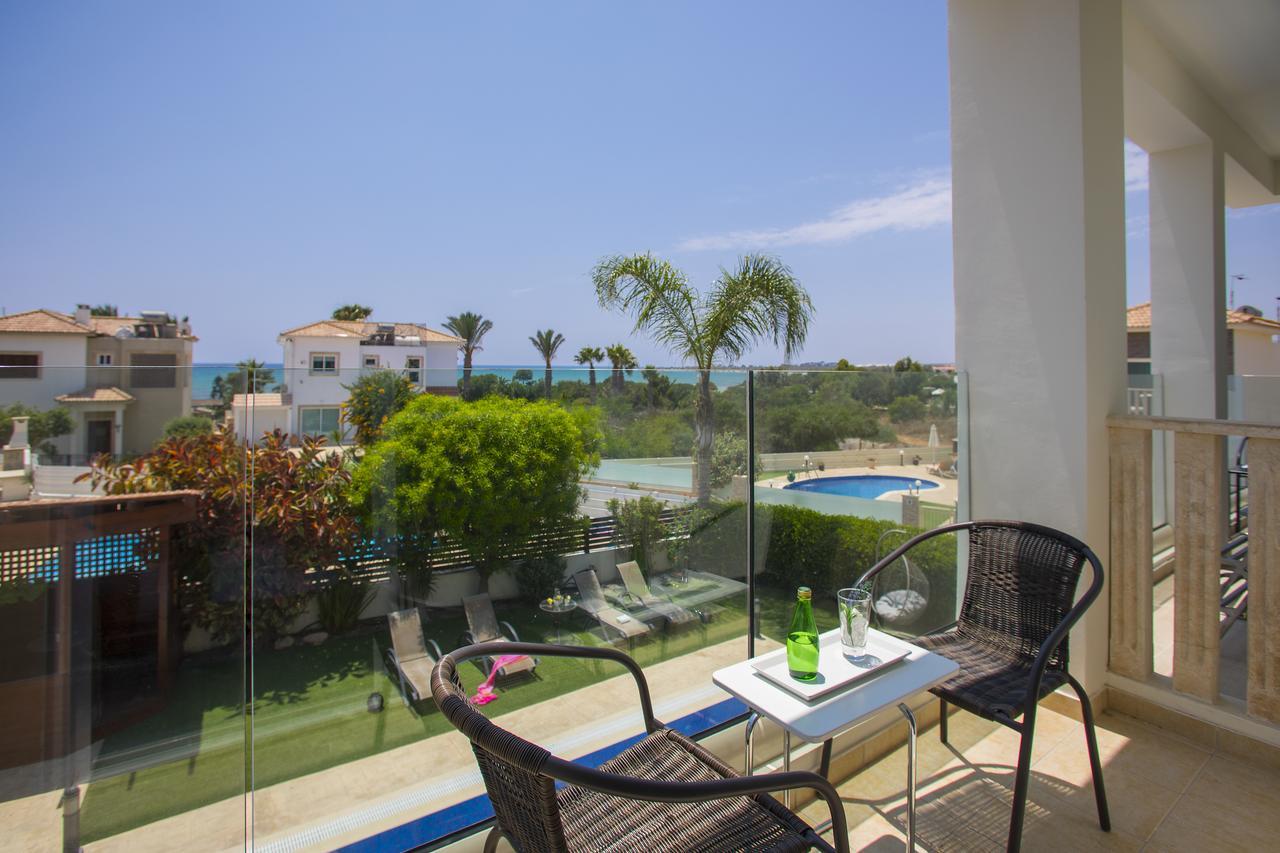 Villa Elias Айя Напа Екстериор снимка