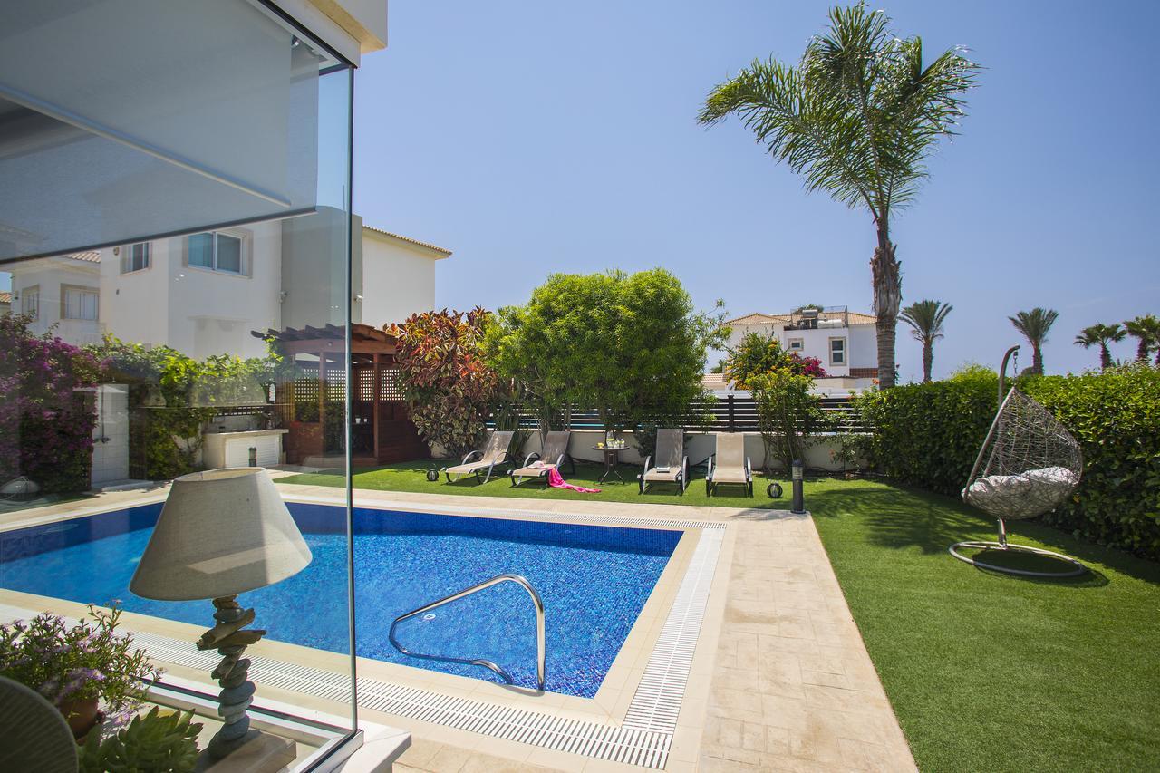 Villa Elias Айя Напа Екстериор снимка
