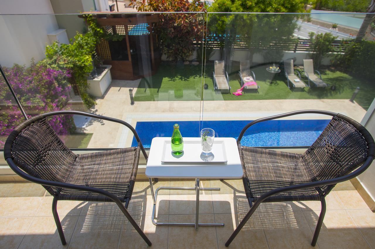 Villa Elias Айя Напа Екстериор снимка